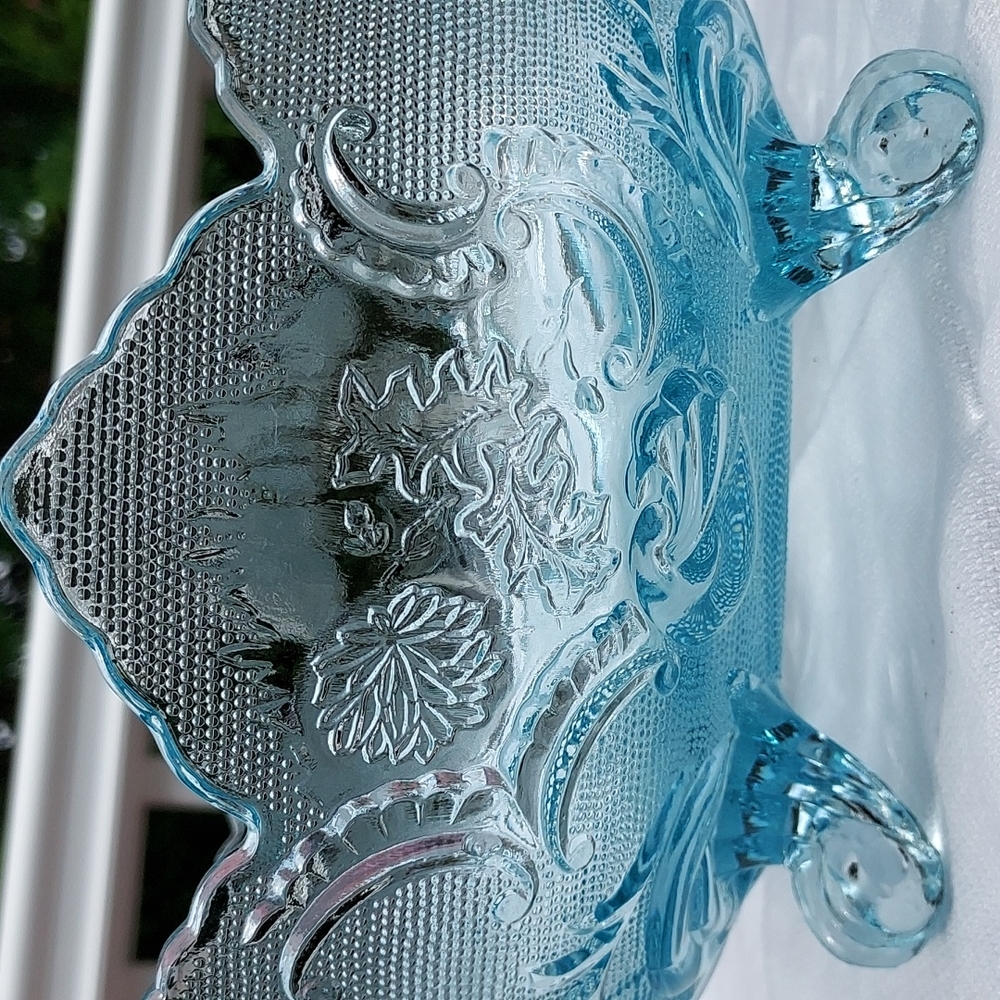 Vintage Jeannette mid century Pressed Glass Blue Footed Hombre  Compote Bowl MCM - Picture 9 of 17